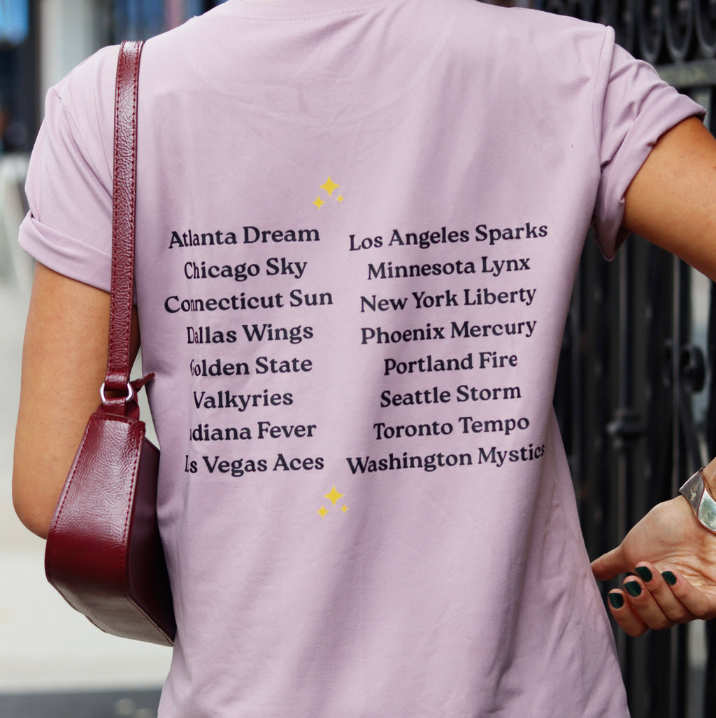Pretty Girls Watch the W™ - Oversized Tee