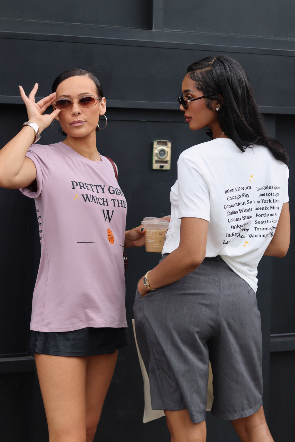 Pretty Girls Watch the W™ - Oversized Tee